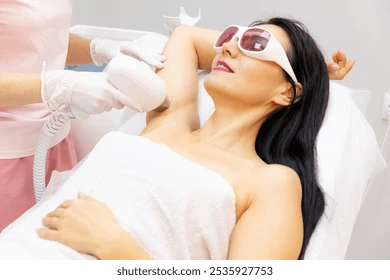 Laser Therapy for underarms darkness