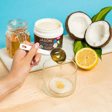 Coconut oil and honey mask for nails